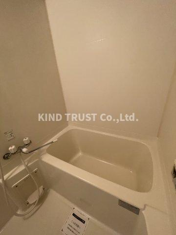 バス・シャワールーム　ゆったり過ごせるお風呂です