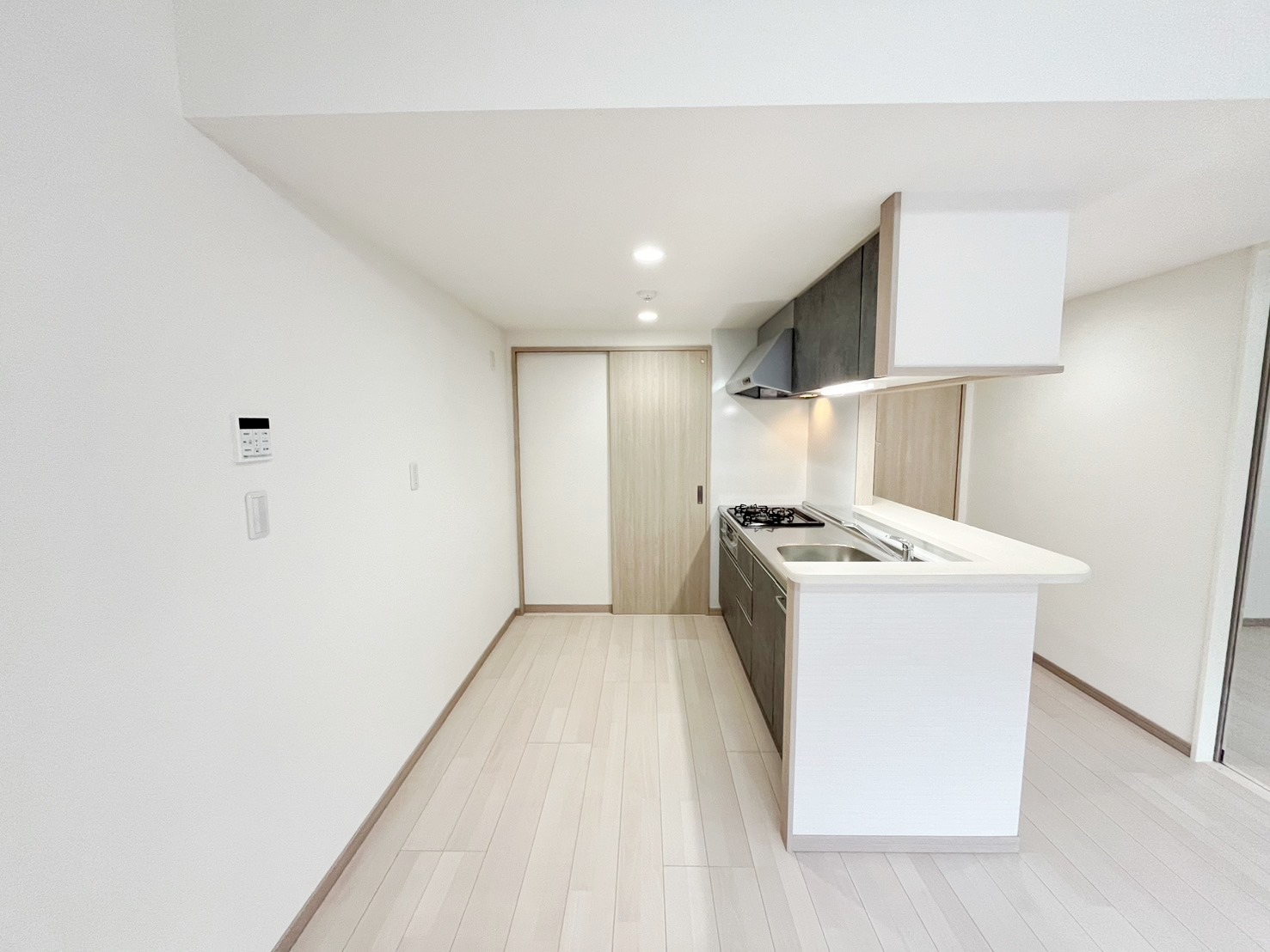 キッチン　※1階モデルルーム写真