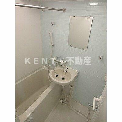 バス・シャワールーム　落ち着いた空間のお風呂です