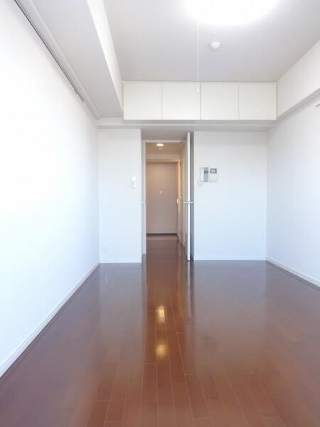 居室・リビング　■ピクチャーレール■ウォールキャビネット