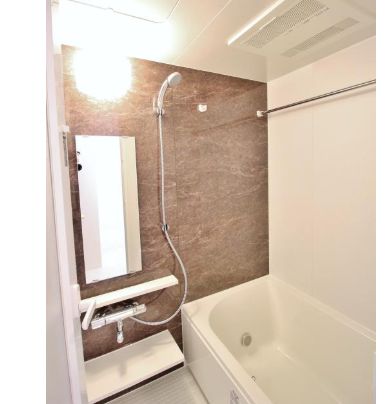 バス・シャワールーム　日々の暮らしに欠かせないお風呂です