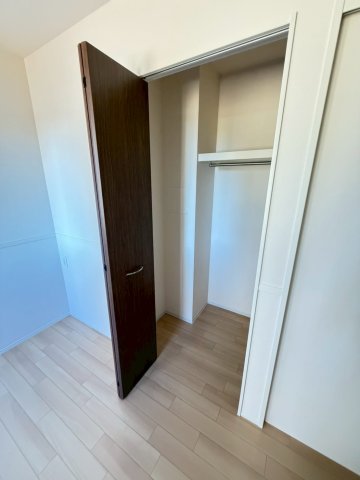 収納　洋室(1)☆