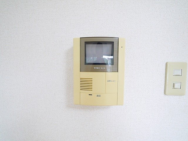 セキュリティ　モニター付きインターホンです