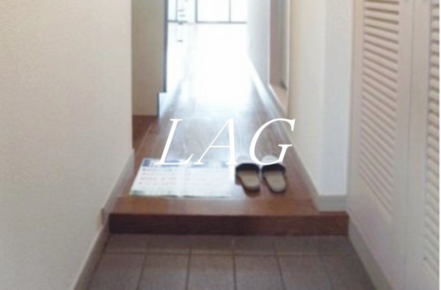 玄関　玄関です。