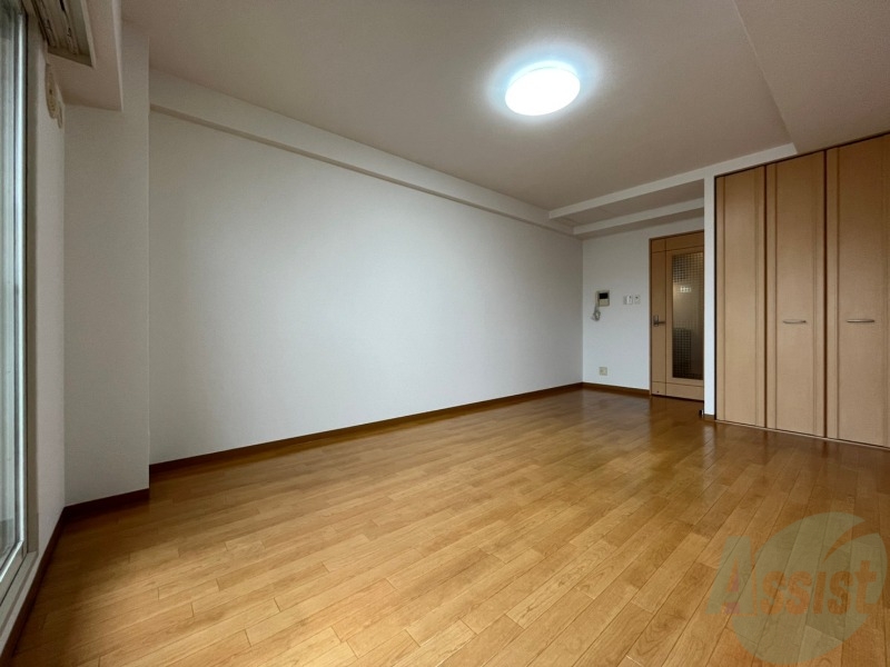 居室・リビング　明るいお部屋は気持ちよく過ごせそうですね。