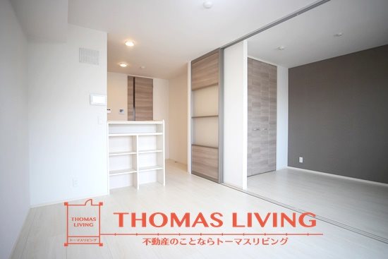 居室・リビング　同じ物件の別号室の写真です。ご参考下さい。