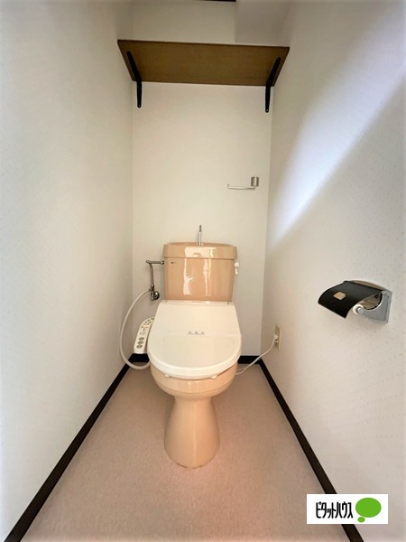 トイレ　３０２