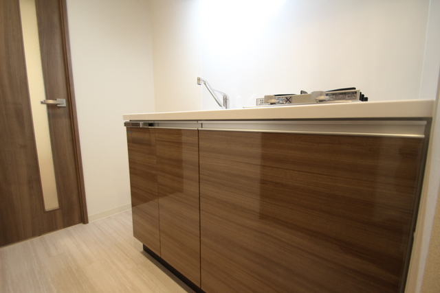 居室・リビング　※同号室の別階のお写真です