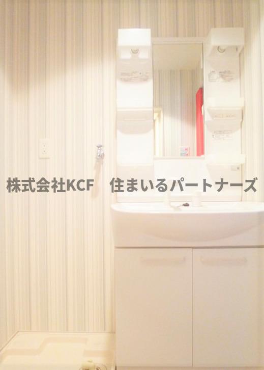 洗面設備　コンパクトで使いやすい洗面所