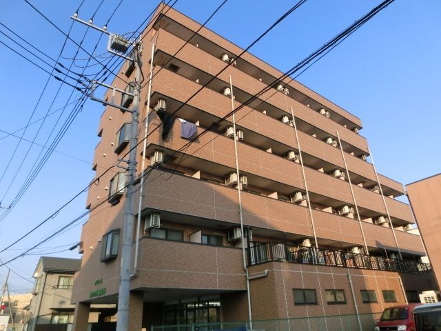 建物外観　周辺施設も充実