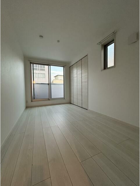 居室・リビング　使いやすい形の為、レイアウトを楽しめます♪