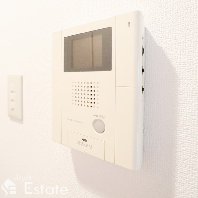 セキュリティ　モニター付きインターホン