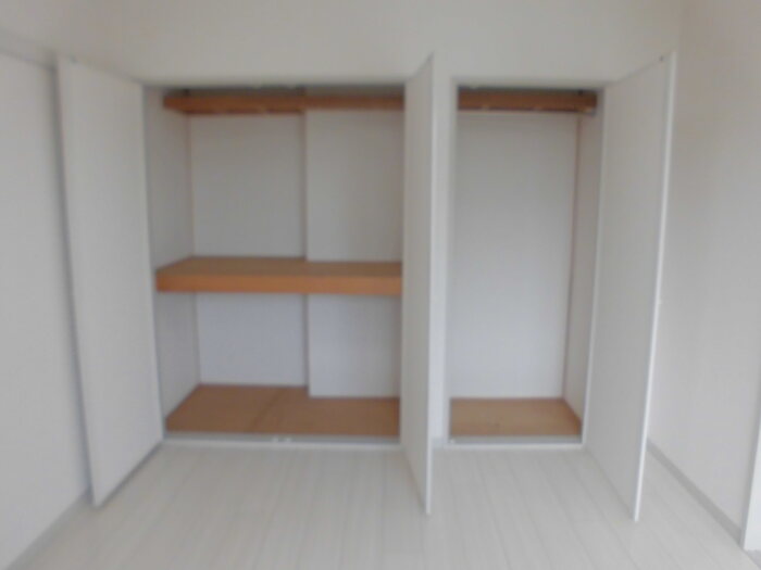 収納　クローゼット