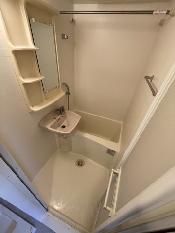 バス・シャワールーム　同一仕様