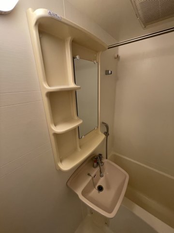 洗面設備　同一仕様