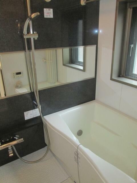 バス・シャワールーム　バスルーム