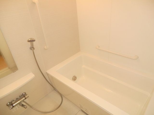 バス・シャワールーム　追い焚き 浴室乾燥機付きバス