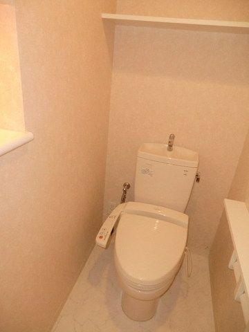 トイレ　ウォシュレット完備