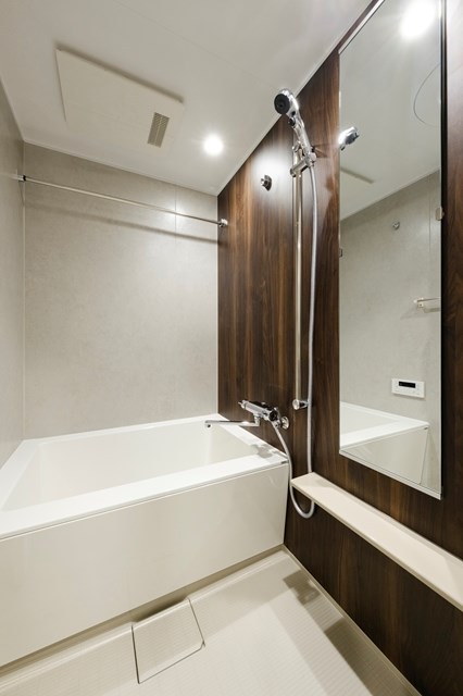 バス・シャワールーム