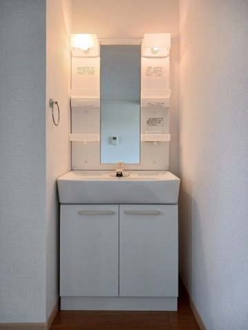 洗面設備　忙しい朝には欠かせない洗面所です