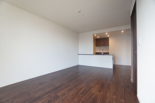 居室・リビング　ＬＤＫ約１６．２帖 ※前回募集時写真