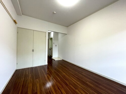 居室・リビング　洋室　※同タイプ別部屋前回募集時2023.4撮影