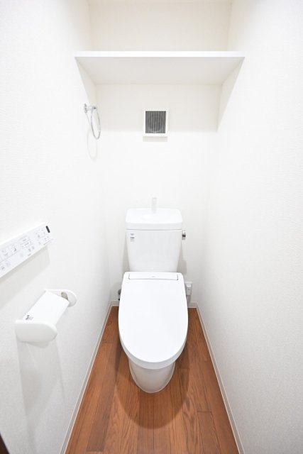 トイレ　コンパクトで使いやすいトイレです