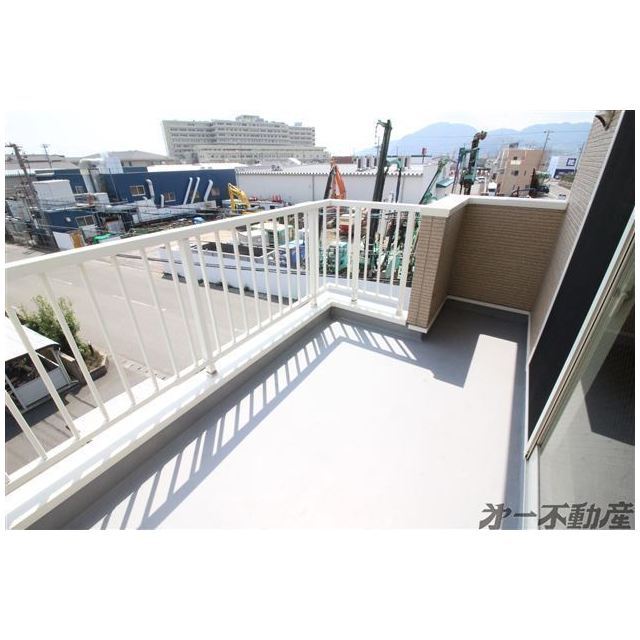 バルコニー　バルコニー