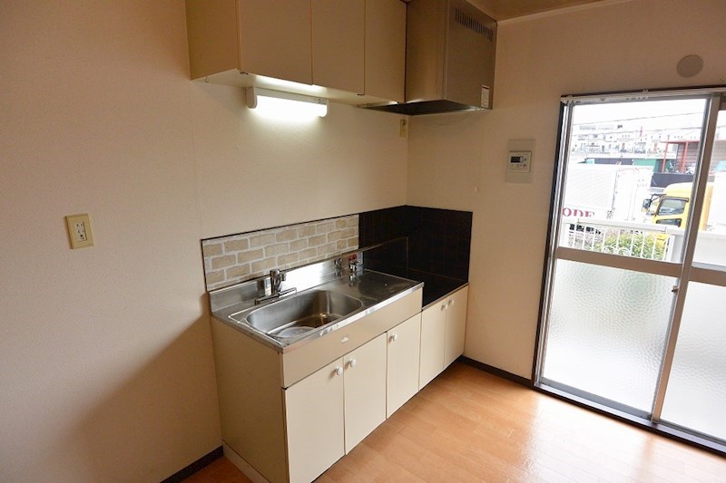 キッチン　2口ガスコンロ設置可能