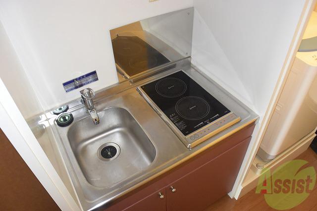 キッチン　ラジエントヒーターで安心！！