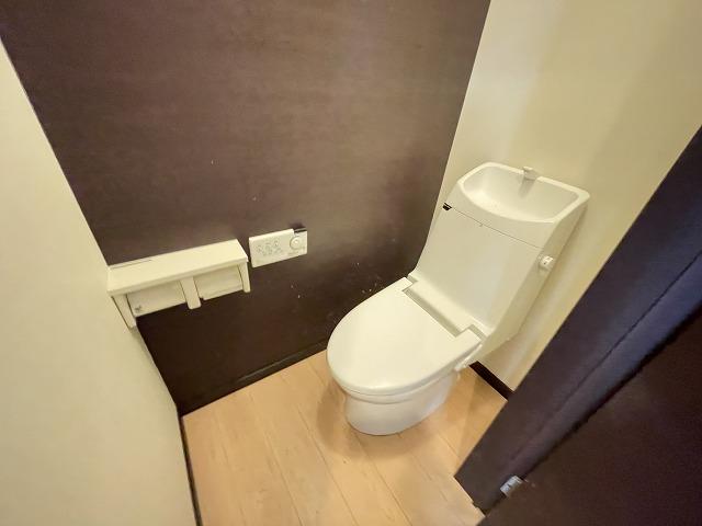 トイレ　トイレ