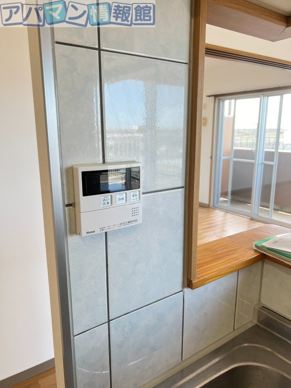 玄関　※別号室のお写真になります