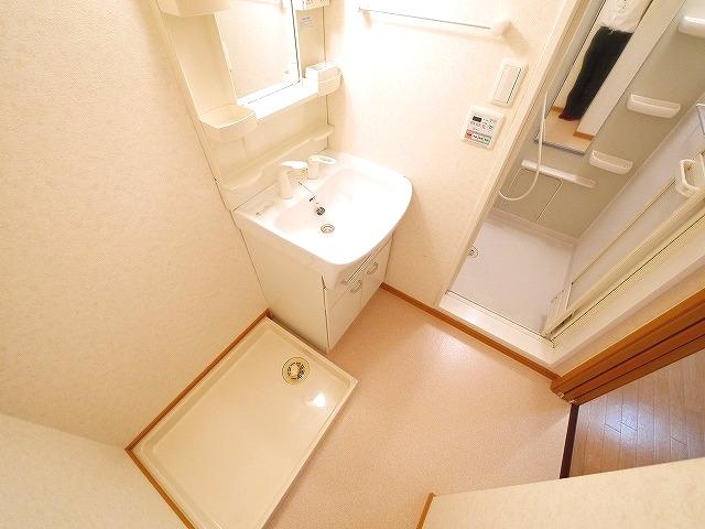 玄関　収納もある玄関です