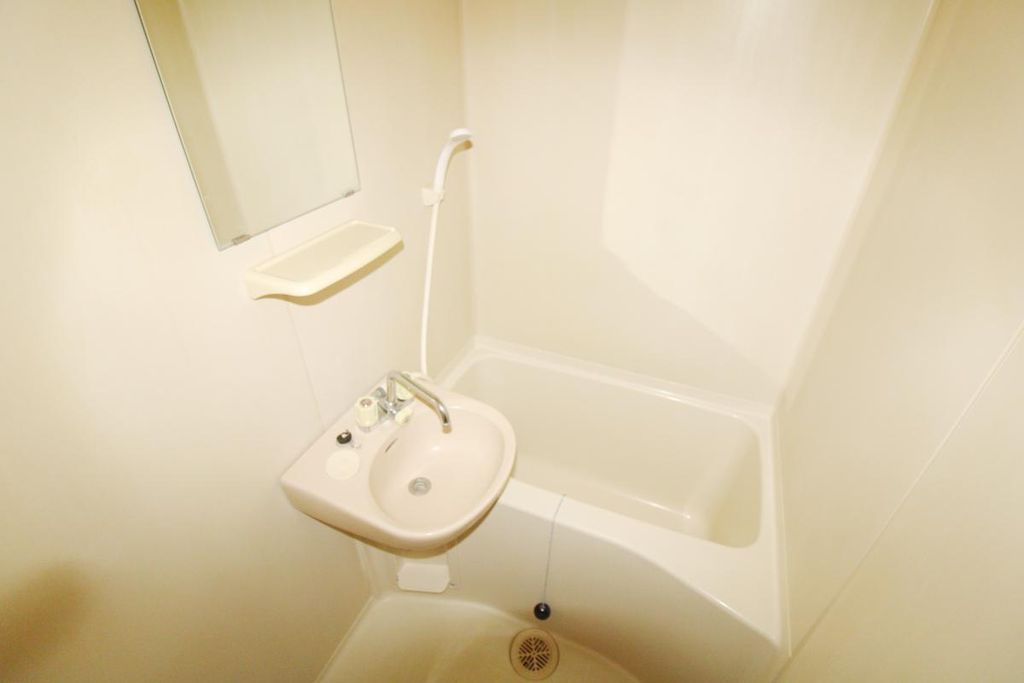 バス・シャワールーム　バス