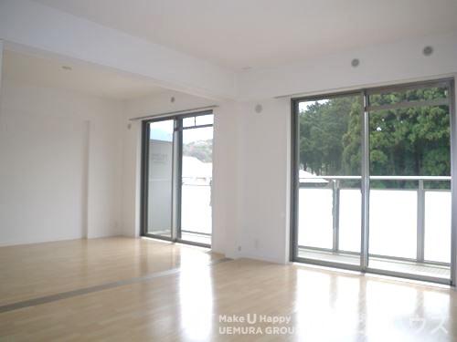 バルコニー　※別部屋参考、現況優先