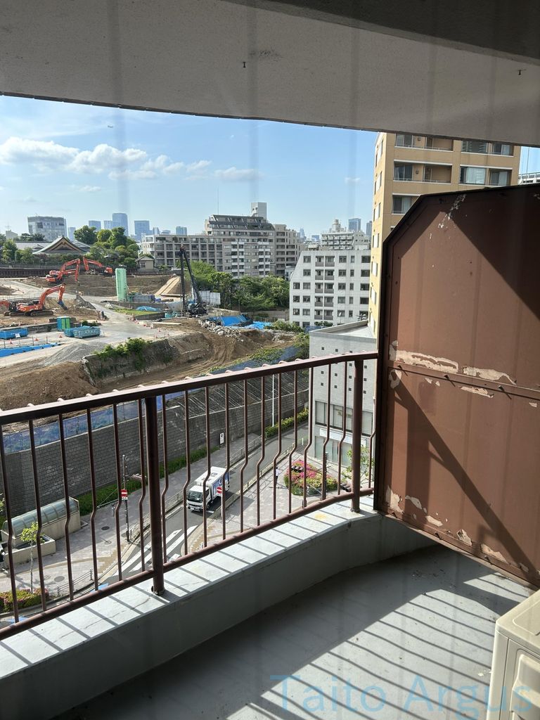 バルコニー　バルコニー