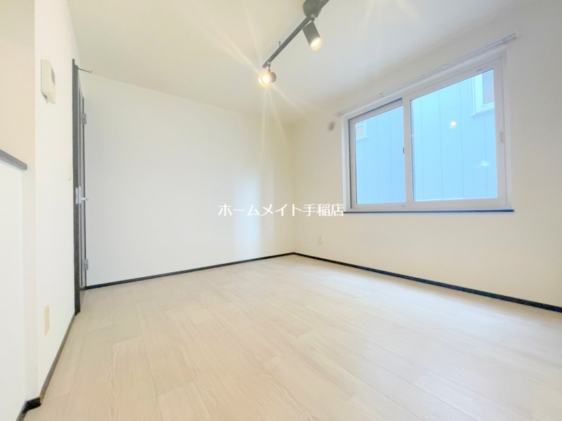 居室・リビング　明るいリビングです！