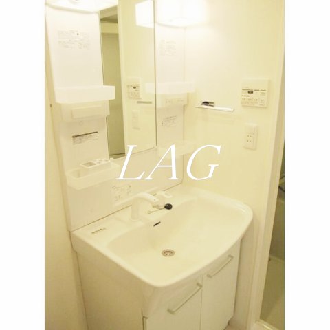 洗面設備　洗面台です。