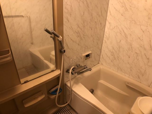 バス・シャワールーム