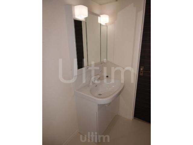 洗面設備　別室の画像です、ご参考までに