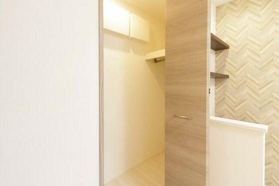 収納　ウォークインクローゼット