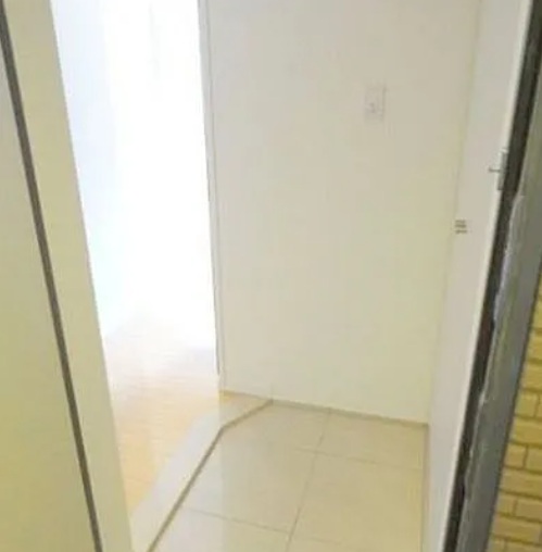 玄関　※別部屋参考写真