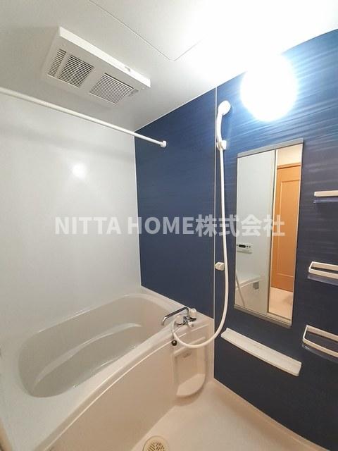 バス・シャワールーム　追い焚きや浴室乾燥機能が付いています◎