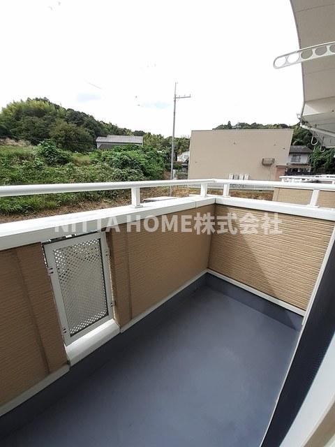 バルコニー　リビングルームについたバルコニーです＊