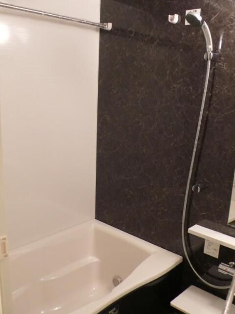 バス・シャワールーム　日々の疲れを癒すお風呂付です