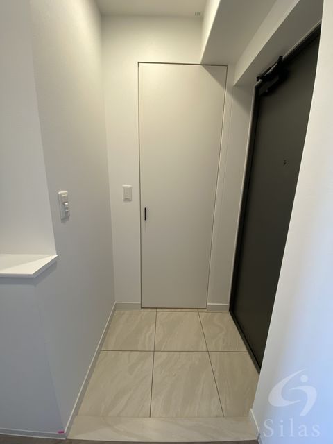 玄関　モデルルーム