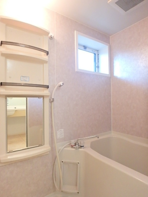 バス・シャワールーム　図面と現状に相違がある場合には現状を優先