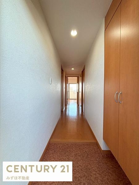 玄関　玄関スッキリ片付くシューズボックス付☆