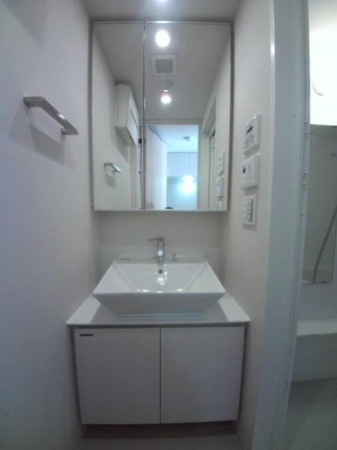 洗面設備　独立洗面台　脱衣所