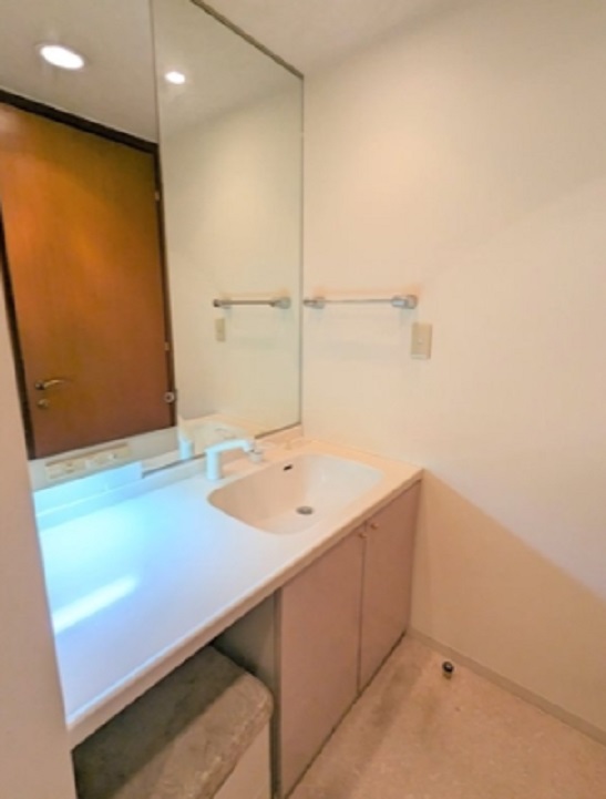 洗面設備　洗面脱衣所　独立洗面台